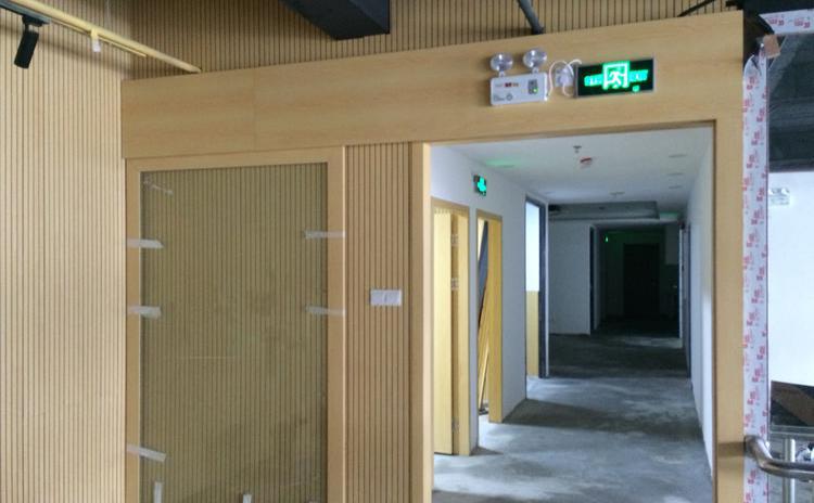 浙江湖州鋼琴室槽木吸音板聲學(xué)工程 浙江湖州鋼琴室槽木吸音板聲學(xué)工程